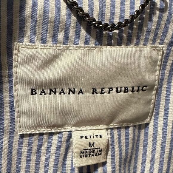 Banana Republic Tan Trench Coat - Picture 7 of 9